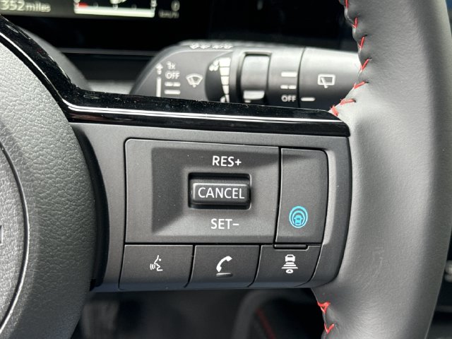 2026 Nissan KICKS SR - Photo 14