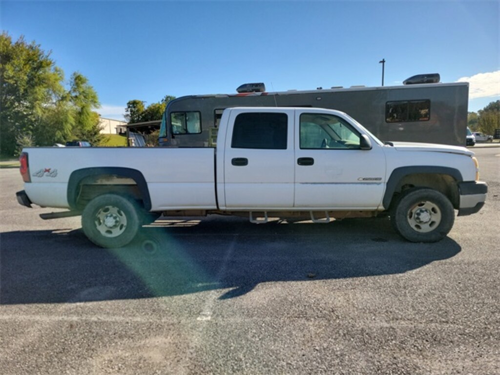 Used 2007 Chevrolet Silverado 2500HD Classic  Truck Crew Cab