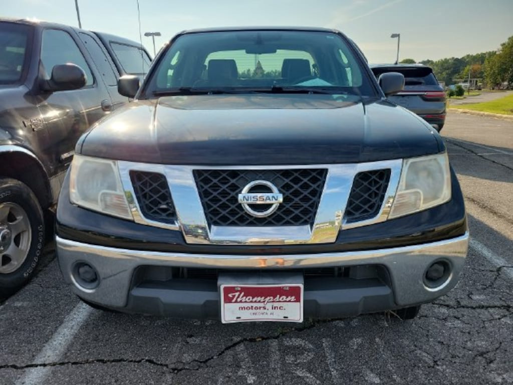 Used 2010 Nissan Frontier SE Truck Crew Cab