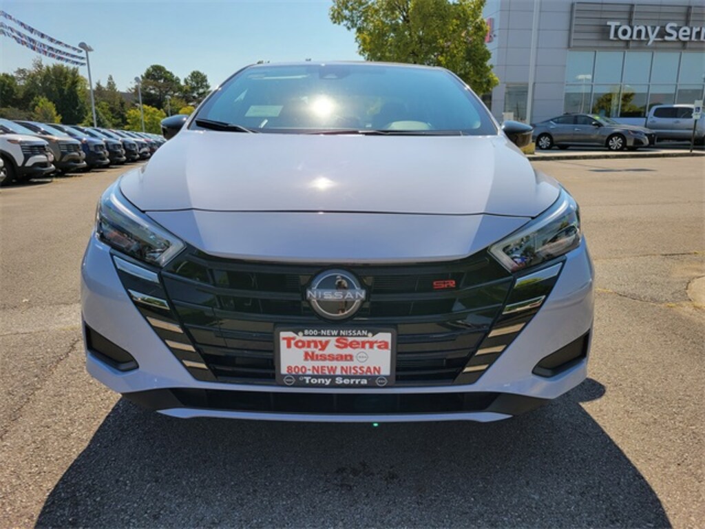 New 2025 Nissan Versa 1.6 SR Sedan