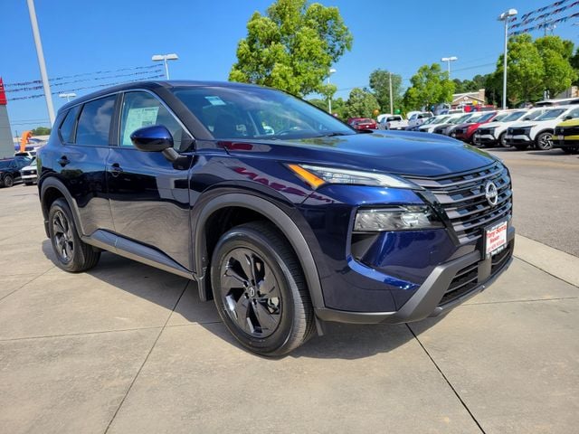 2026 Nissan Rogue SV FWD's photo