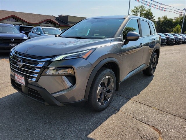 2026 Nissan Rogue SV photo 2