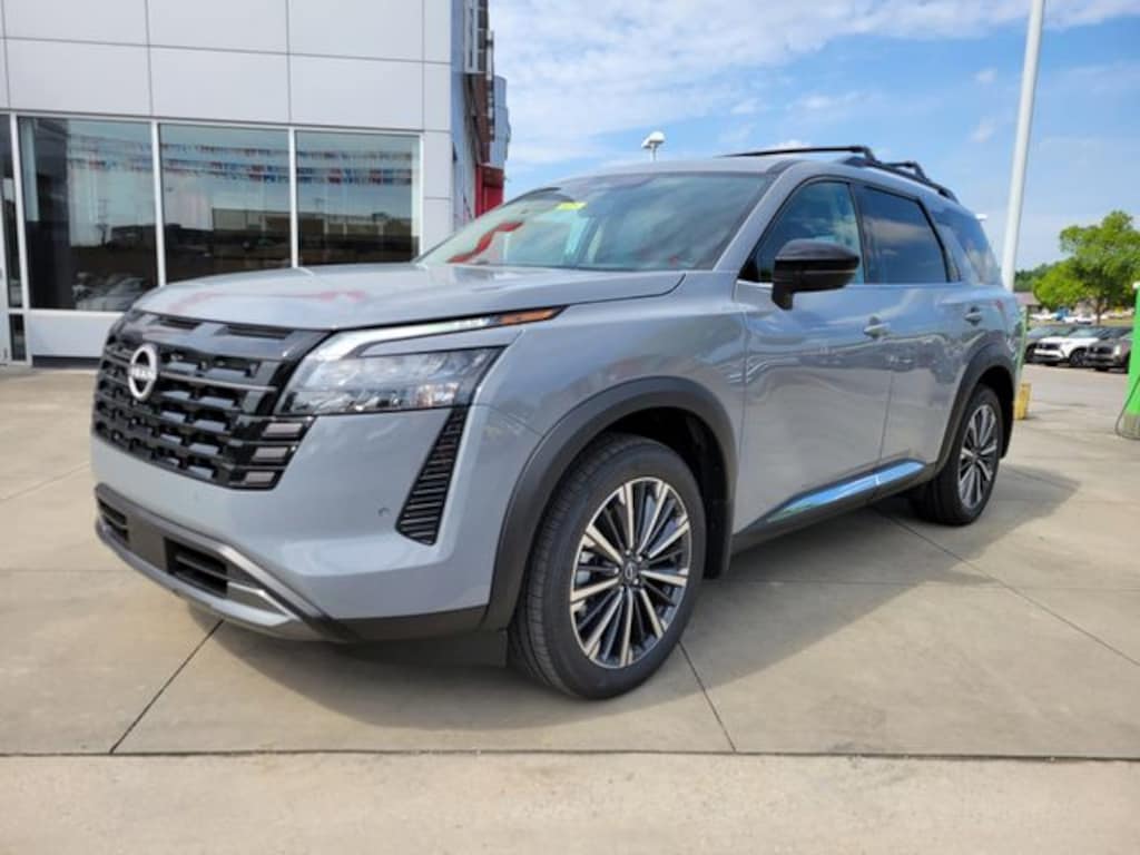 New 2026 Nissan Pathfinder Platinum SUV