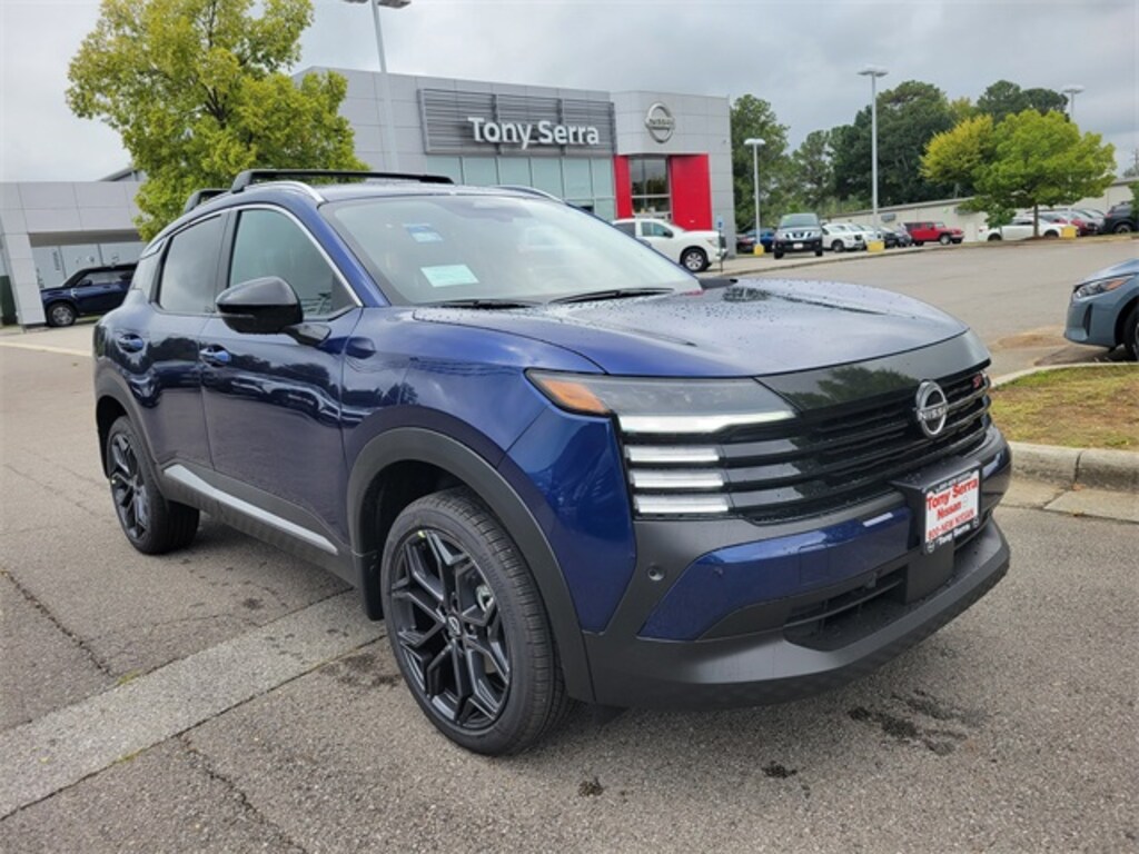 New 2026 Nissan Kicks SR SUV