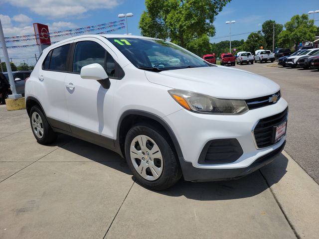 2017 Chevrolet Trax LS's photo