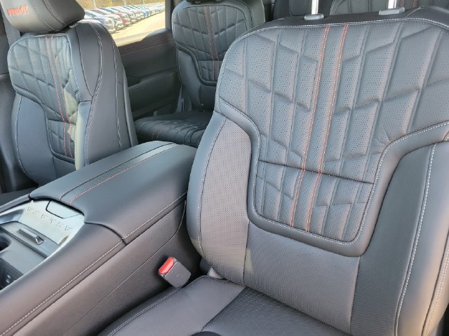 2026 Nissan Armada PRO-4X - Photo 13