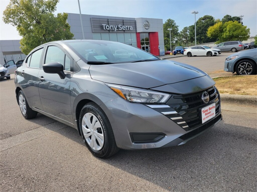 New 2025 Nissan Versa 1.6 S Sedan