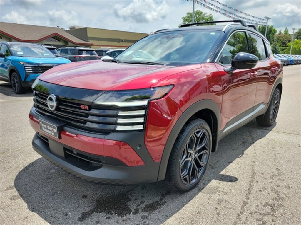 New 2025 Nissan Kicks SR SUV