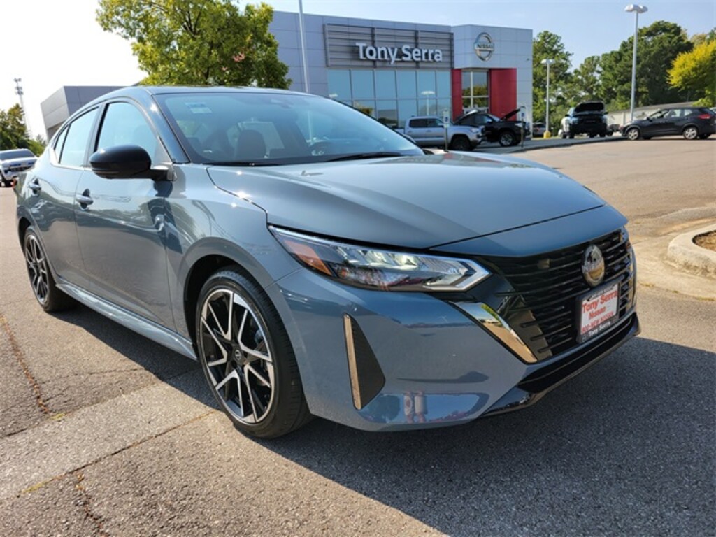 New 2025 Nissan Sentra SR Sedan