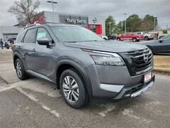 2025 Nissan Pathfinder SL SUV