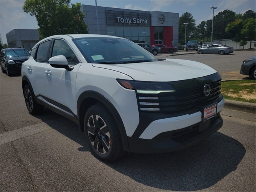 New 2025 Nissan Kicks SV SUV