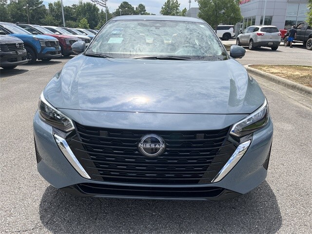 2025 Nissan Sentra SV photo 2