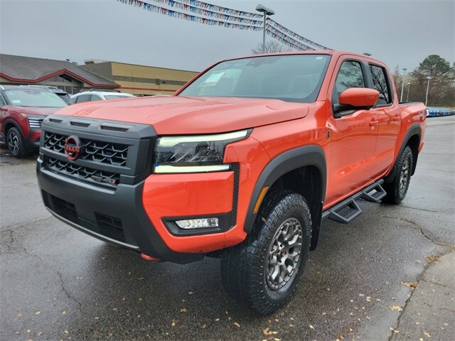 2026 Nissan Frontier PRO-4X photo 3