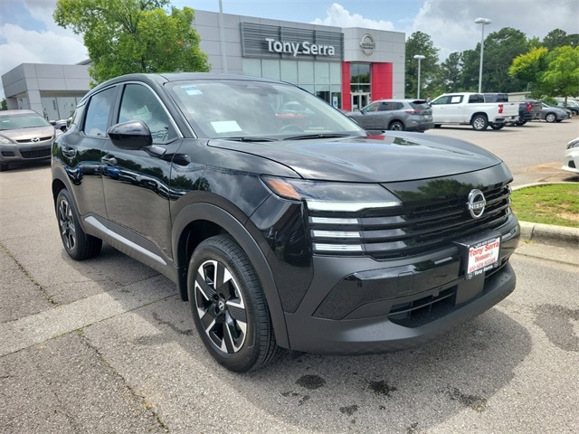 2025 Nissan Kicks SV AWD's photo