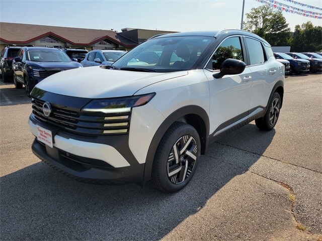 2026 Nissan Kicks SV photo 2