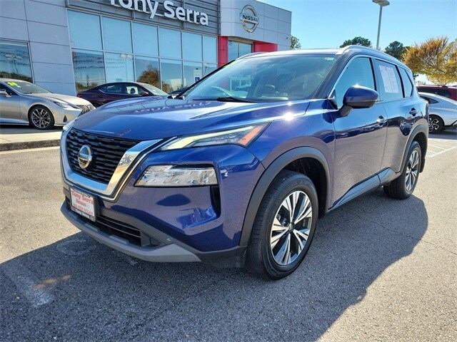 2021 Nissan Rogue SV photo 3