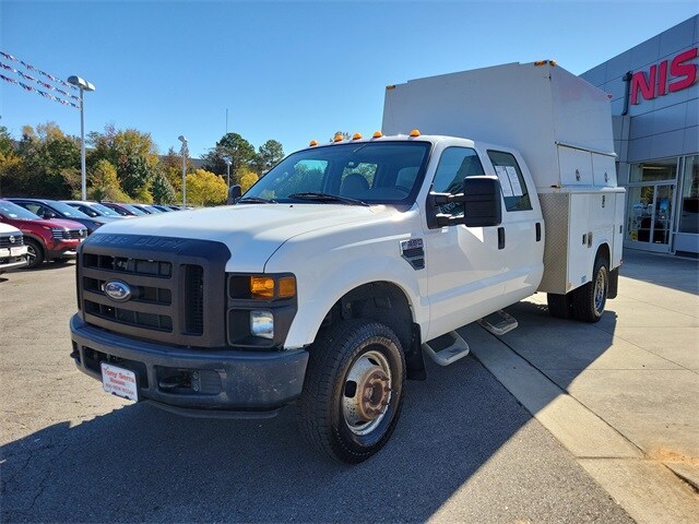 2008 Ford F-350 XLT photo 2