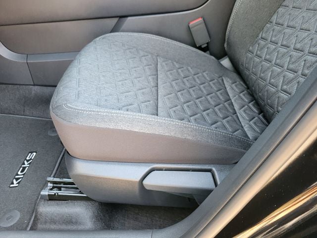 2026 Nissan KICKS SV - Photo 14