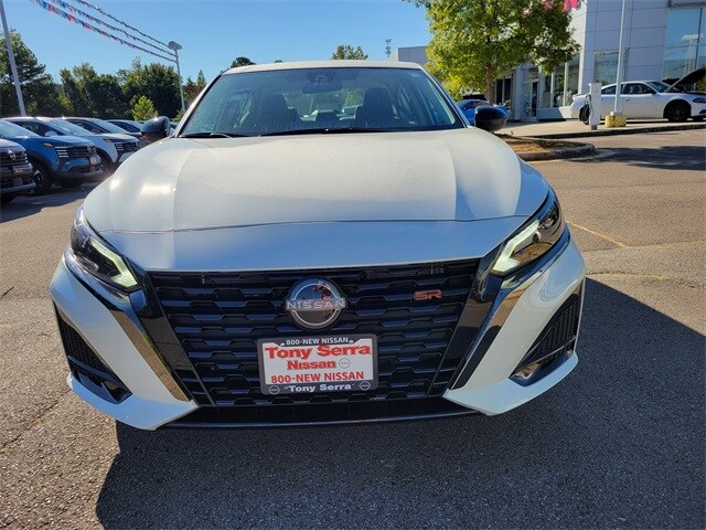 2025 Nissan Altima 2.5 SR photo 2