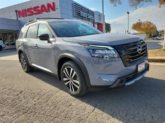 2025 Nissan Pathfinder Platinum SUV
