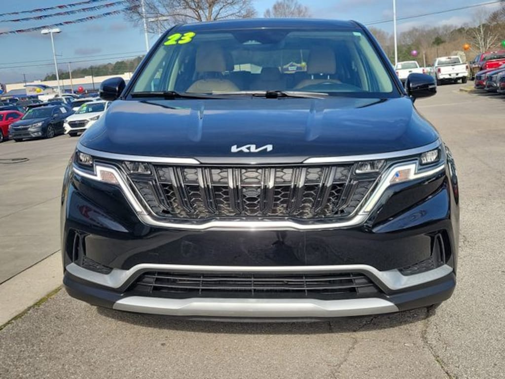 Certified 2023 Kia Carnival LX Seat Package MPV