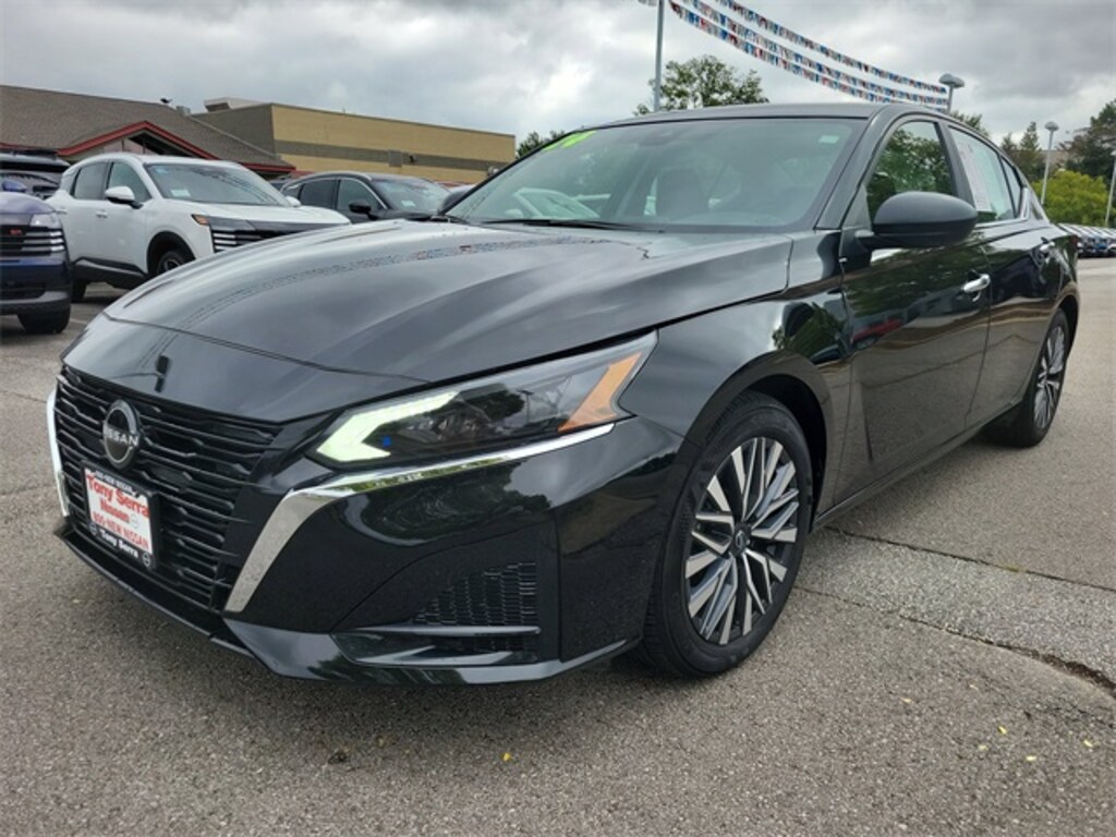 Certified 2024 Nissan Altima 2.5 SV Sedan