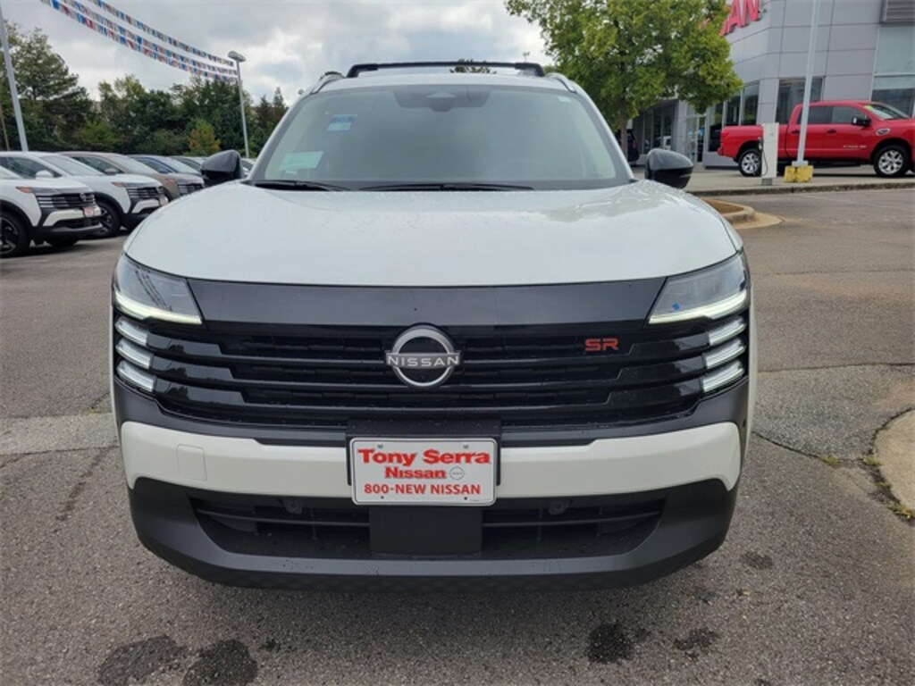 New 2026 Nissan Kicks SR SUV