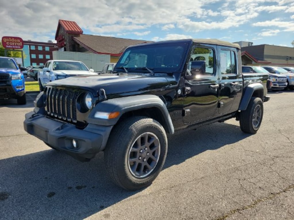 Used 2021 Jeep Gladiator Sport Truck Crew Cab
