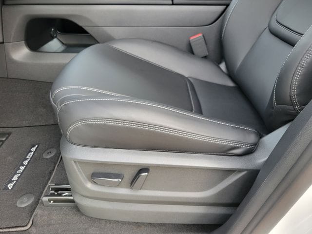 2026 Nissan Armada SV - Photo 12