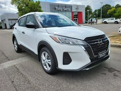 2025 Nissan Kicks Play S SUV