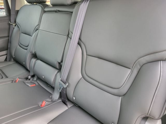 2026 Nissan Armada SV - Photo 15