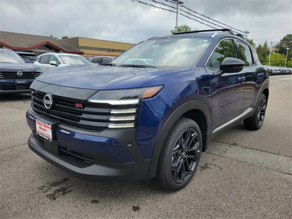 New 2026 Nissan Kicks SR SUV
