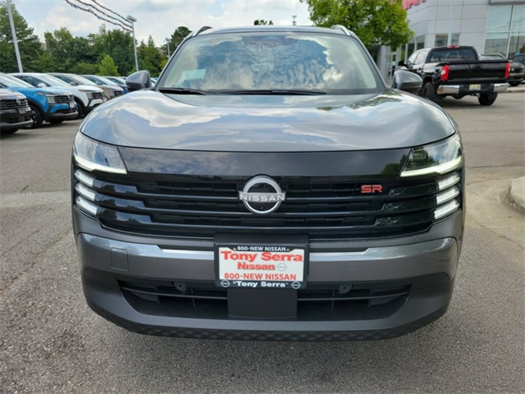 New 2025 Nissan Kicks SR SUV