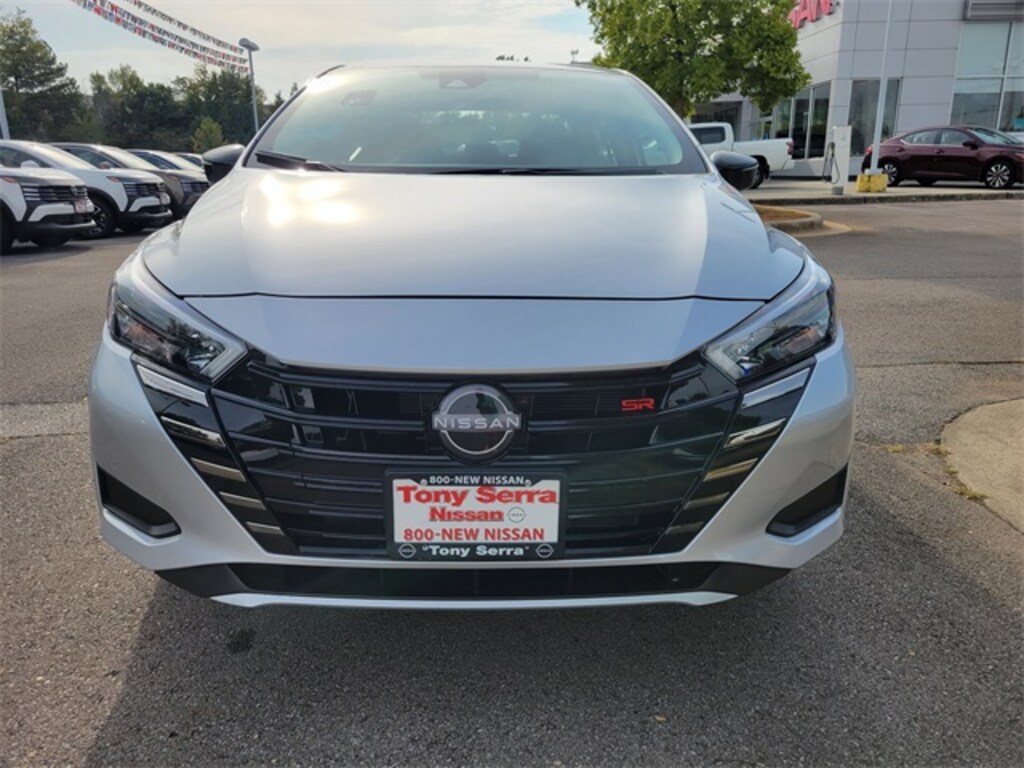 New 2025 Nissan Versa 1.6 SR Sedan