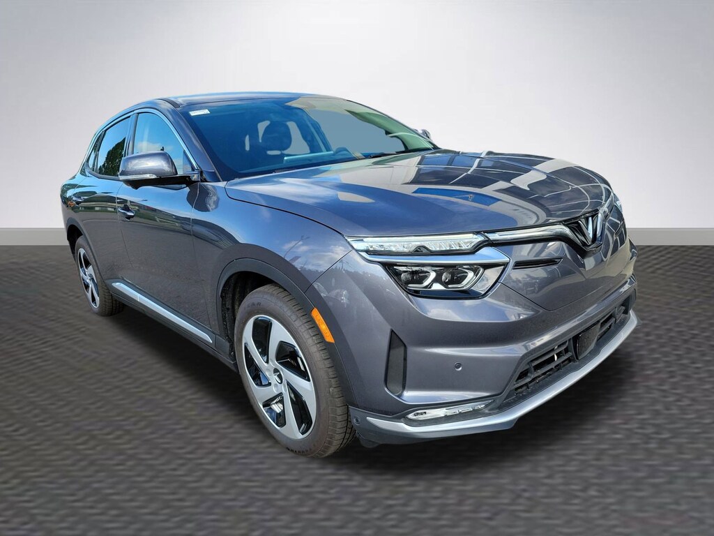 New 2025 VinFast VF 8 Eco SUV