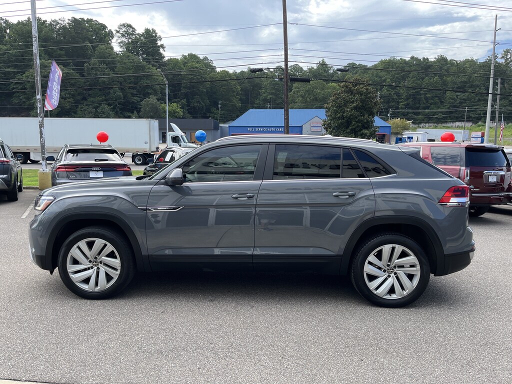 Used 2023 Volkswagen Atlas Cross Sport 2.0T SE w/Technology SUV