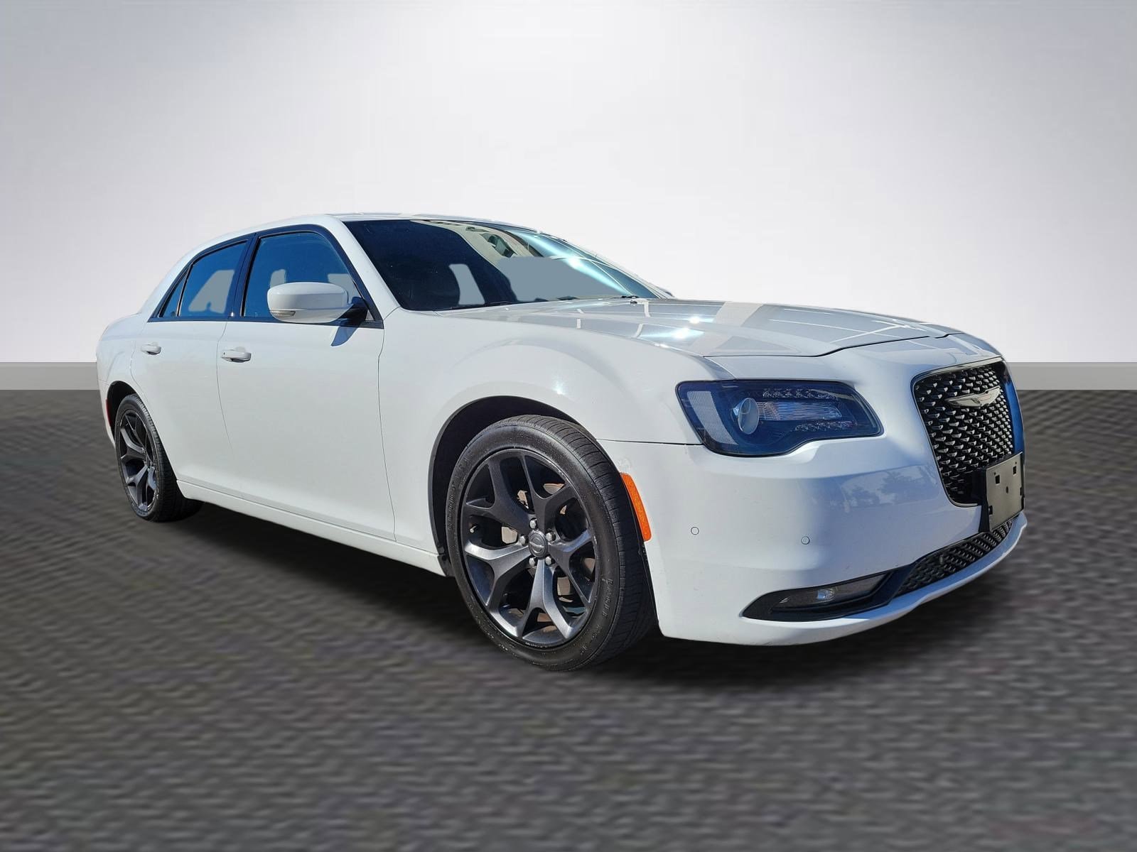 2021 Chrysler 300 S's photo