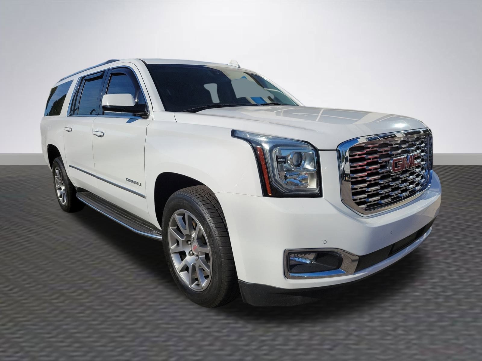 2020 GMC Yukon XL Denali's photo