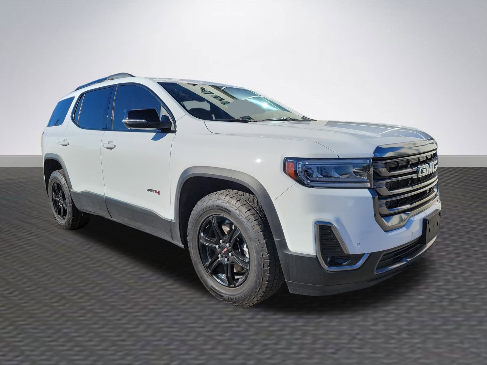 2022 GMC Acadia AT4's photo