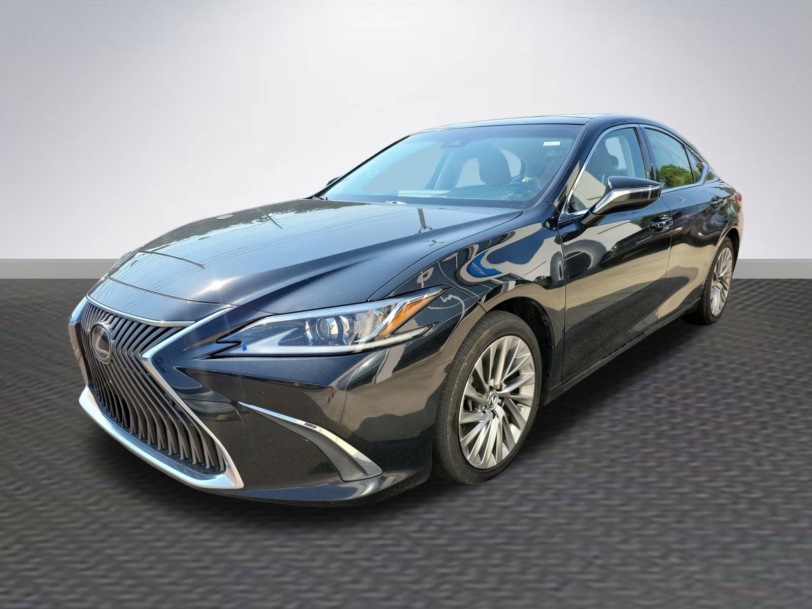 2019 Lexus ES 350 Luxury photo 3
