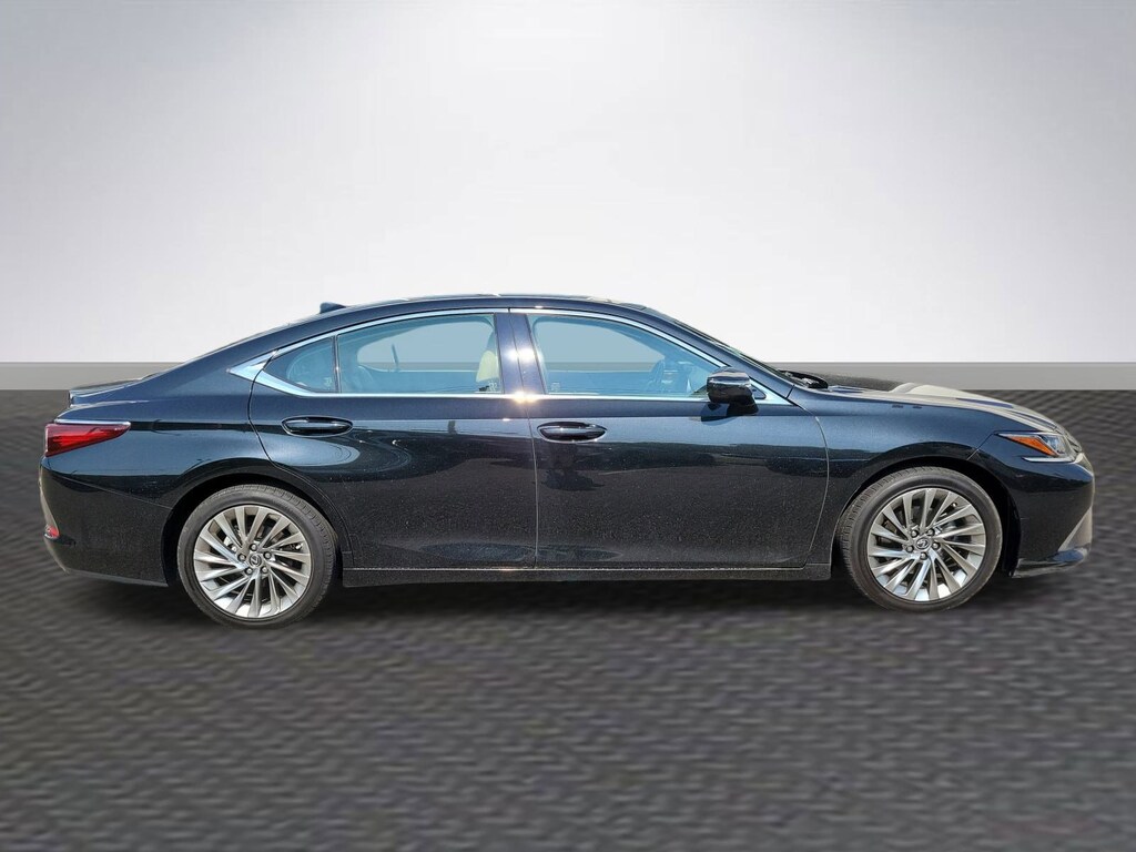 Used 2019 Lexus ES 350 Luxury Sedan