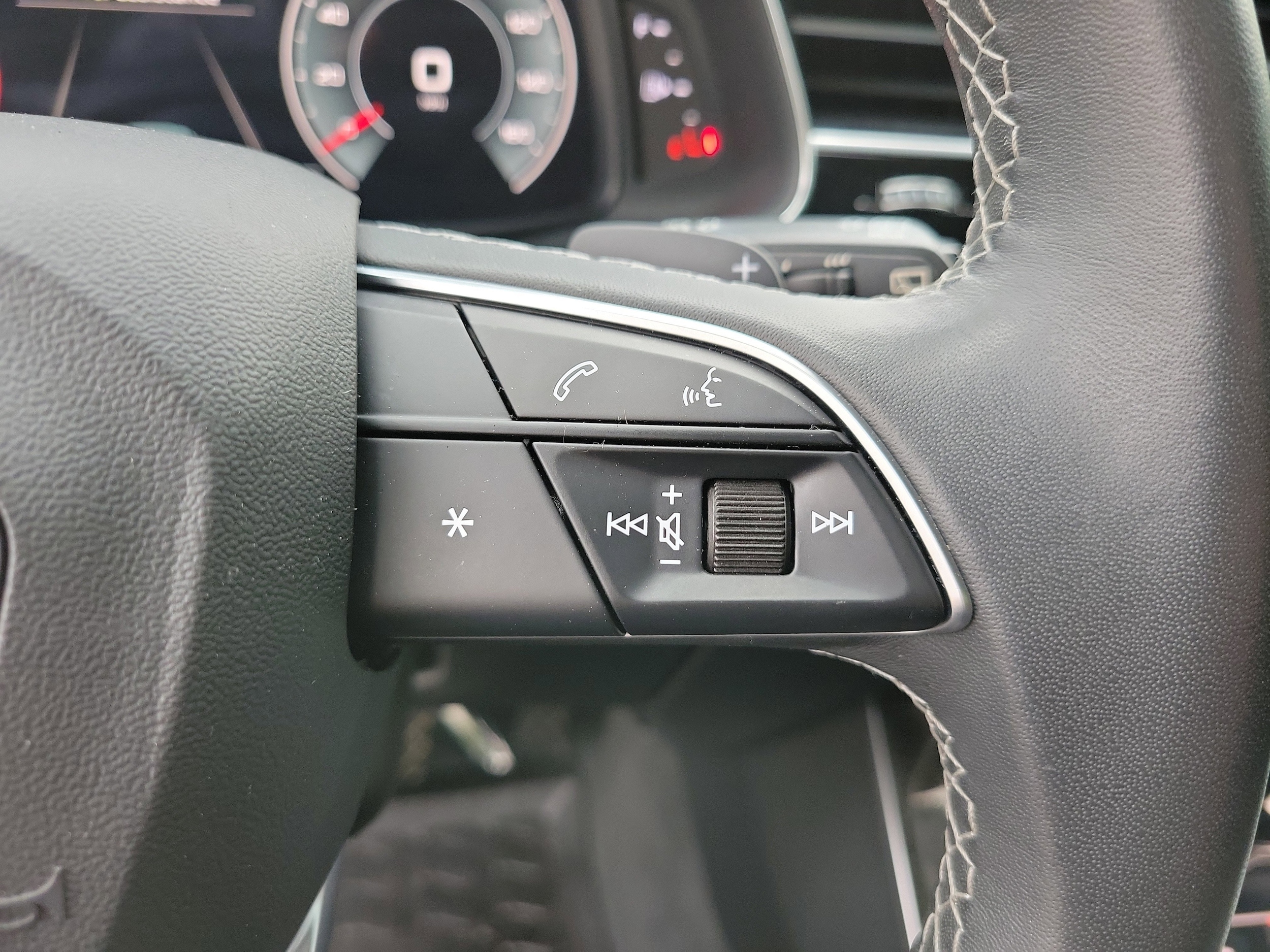 2021 Audi Q8 Premium - Photo 22