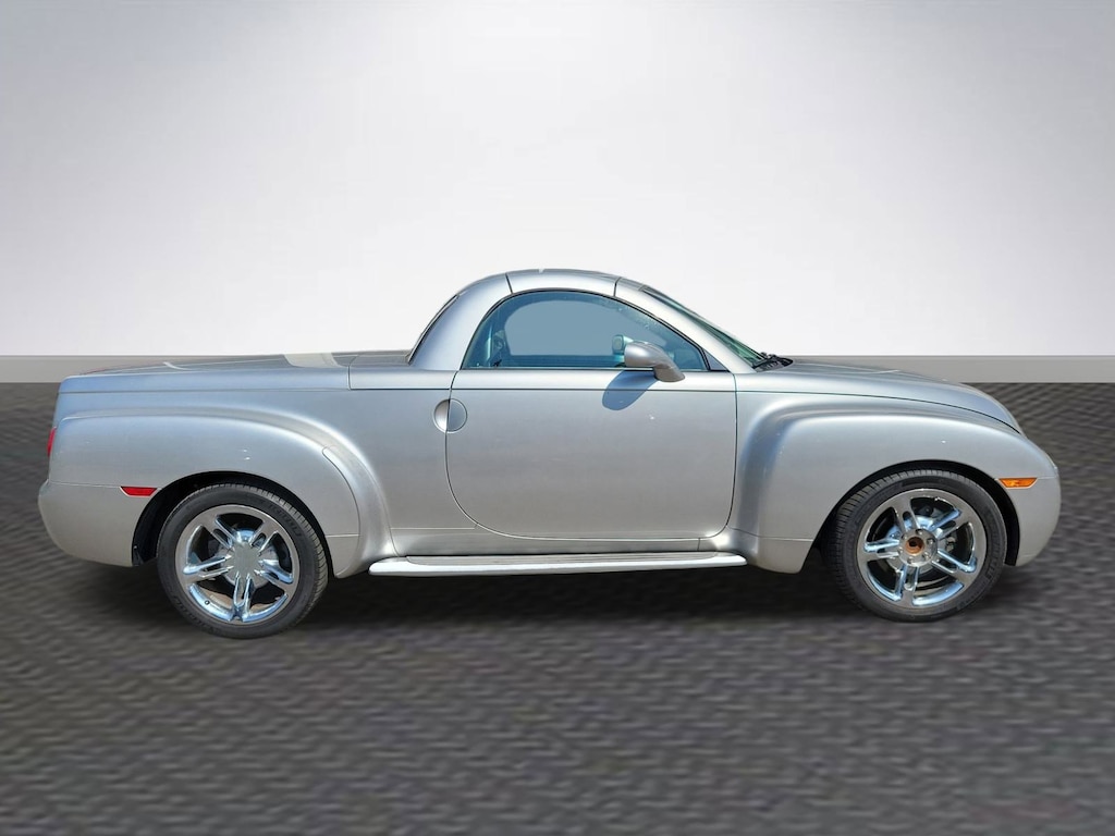 Used 2004 Chevrolet SSR Base Truck Standard Cab