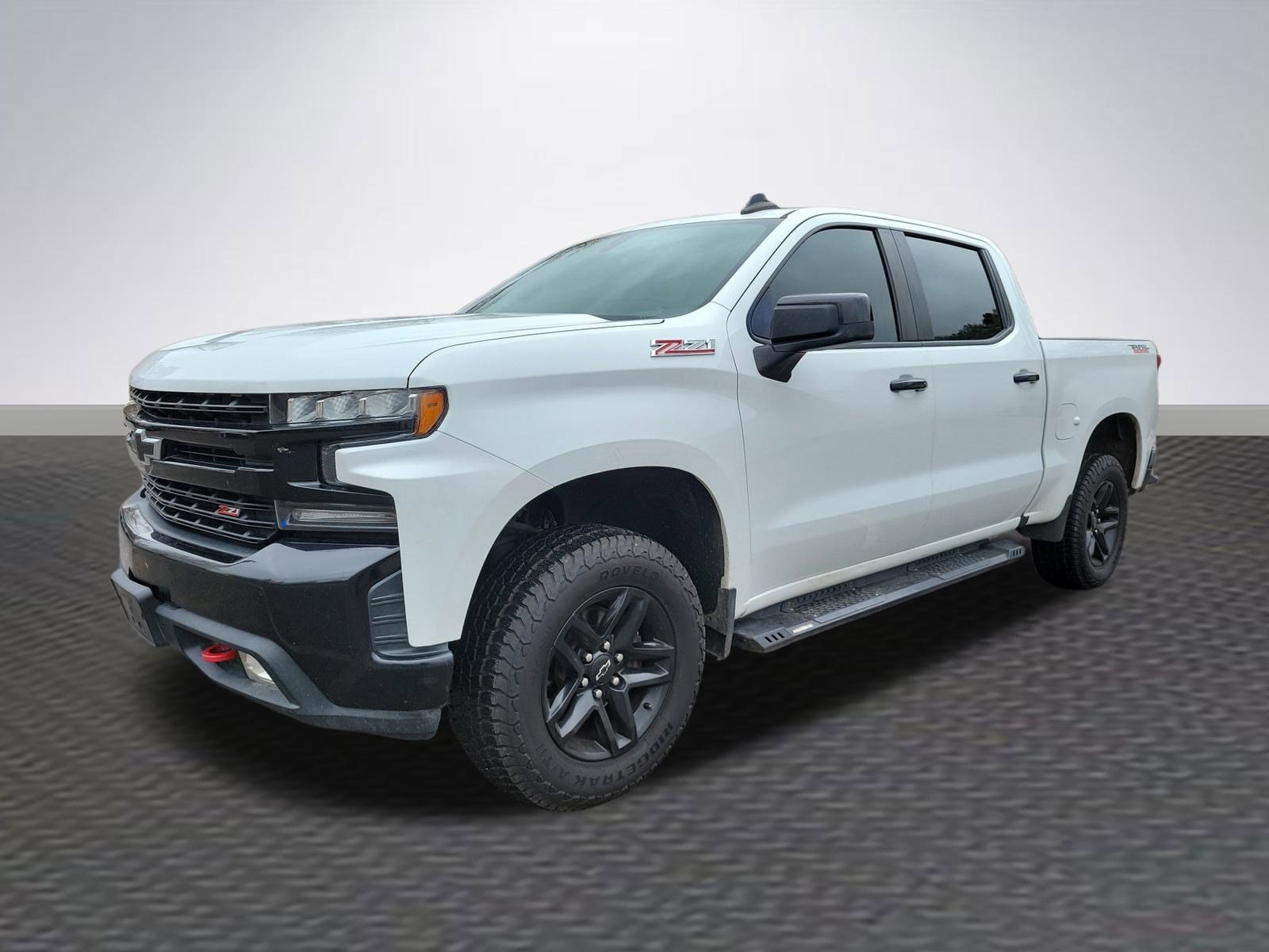 2020 Chevrolet Silverado 1500 LT Trail Boss photo 3