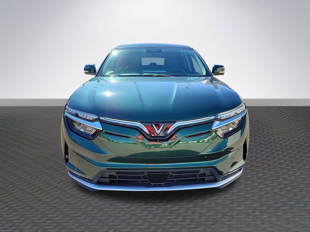 New 2025 VinFast VF 8 Eco SUV