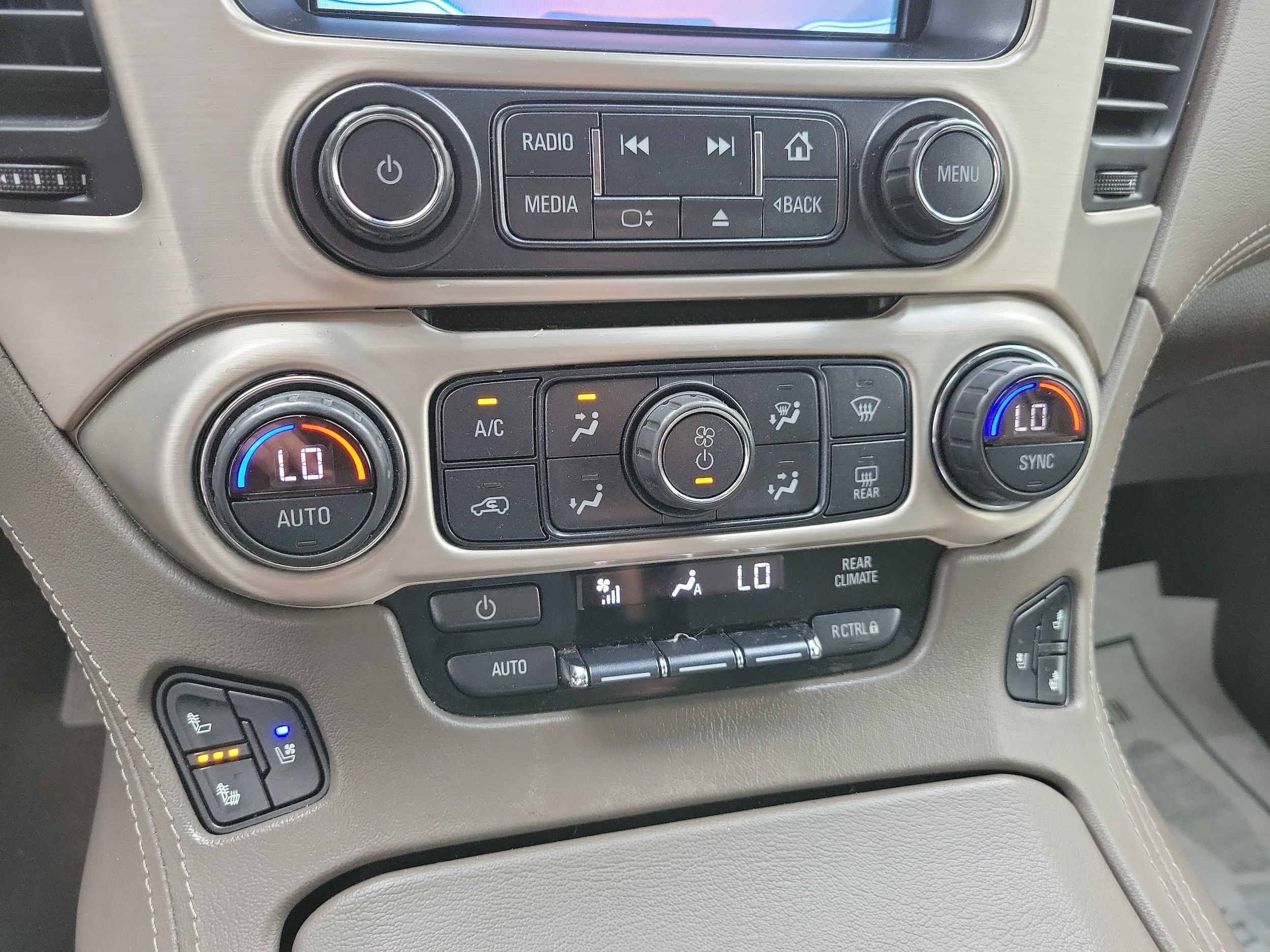 2019 GMC Yukon Denali - Photo 18