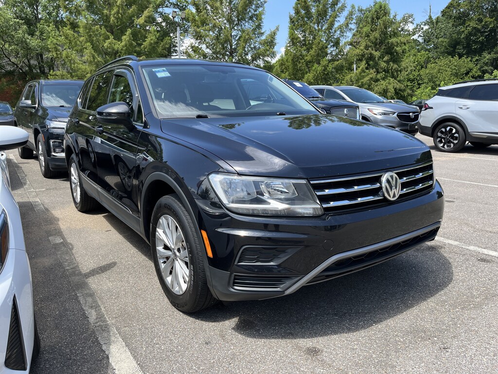 New 2018 Volkswagen Tiguan 2.0T SE SUV