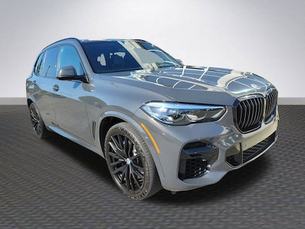 2022 BMW X5 M50i SUV