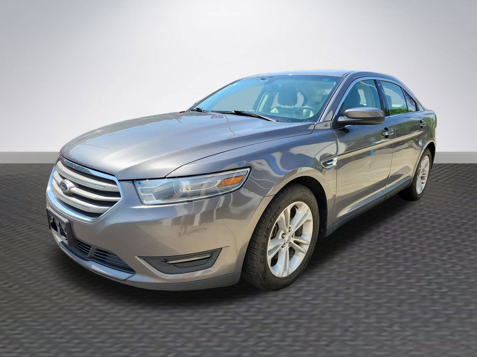 2014 Ford Taurus SEL photo 3