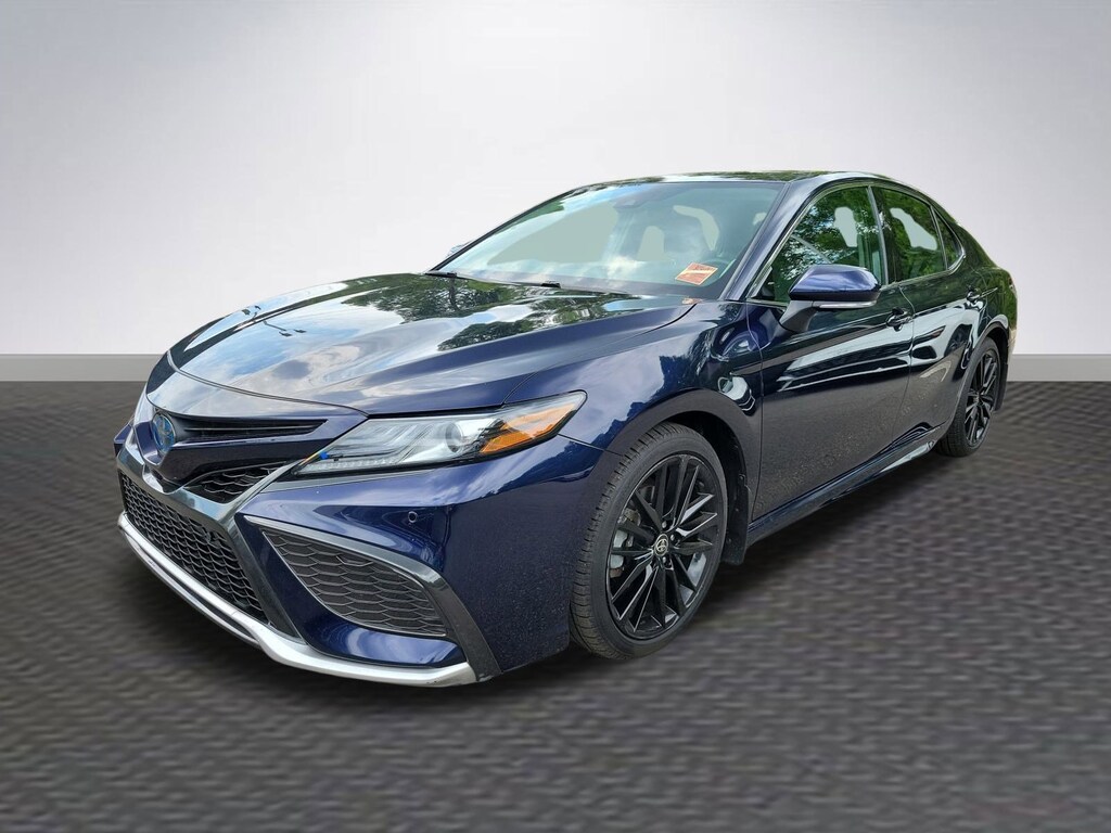 Used 2022 Toyota Camry Hybrid XSE Sedan